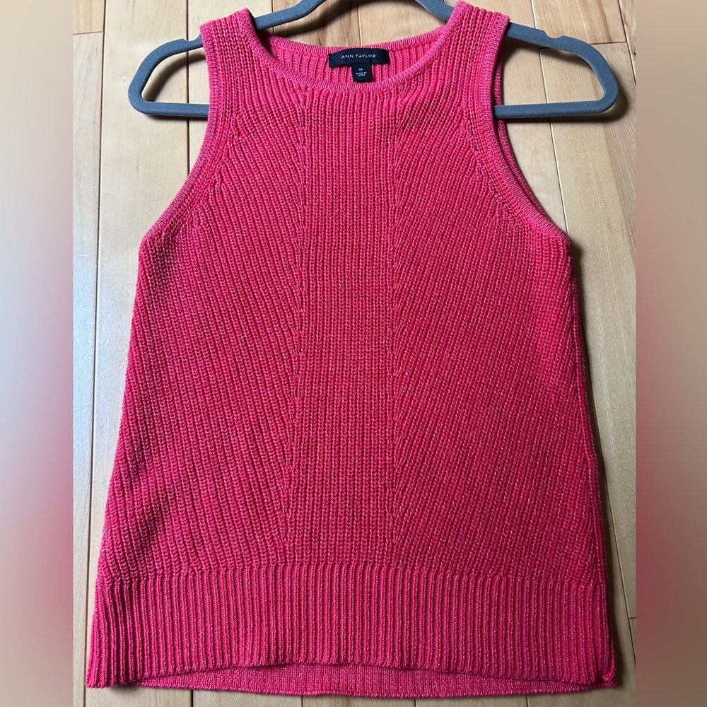 Ann Taylor sleeveless knit top